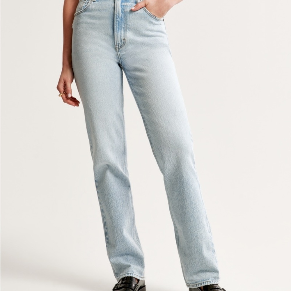 Abercrombie & Fitch Light Wash Straight Jeans EXTRA LONG 32/14